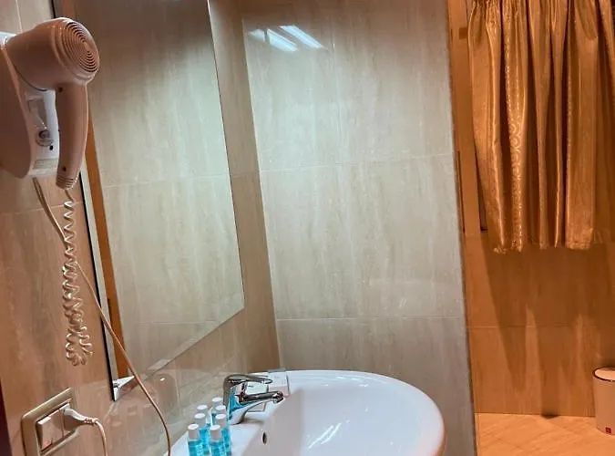 Ballkan 酒店 爱尔巴桑